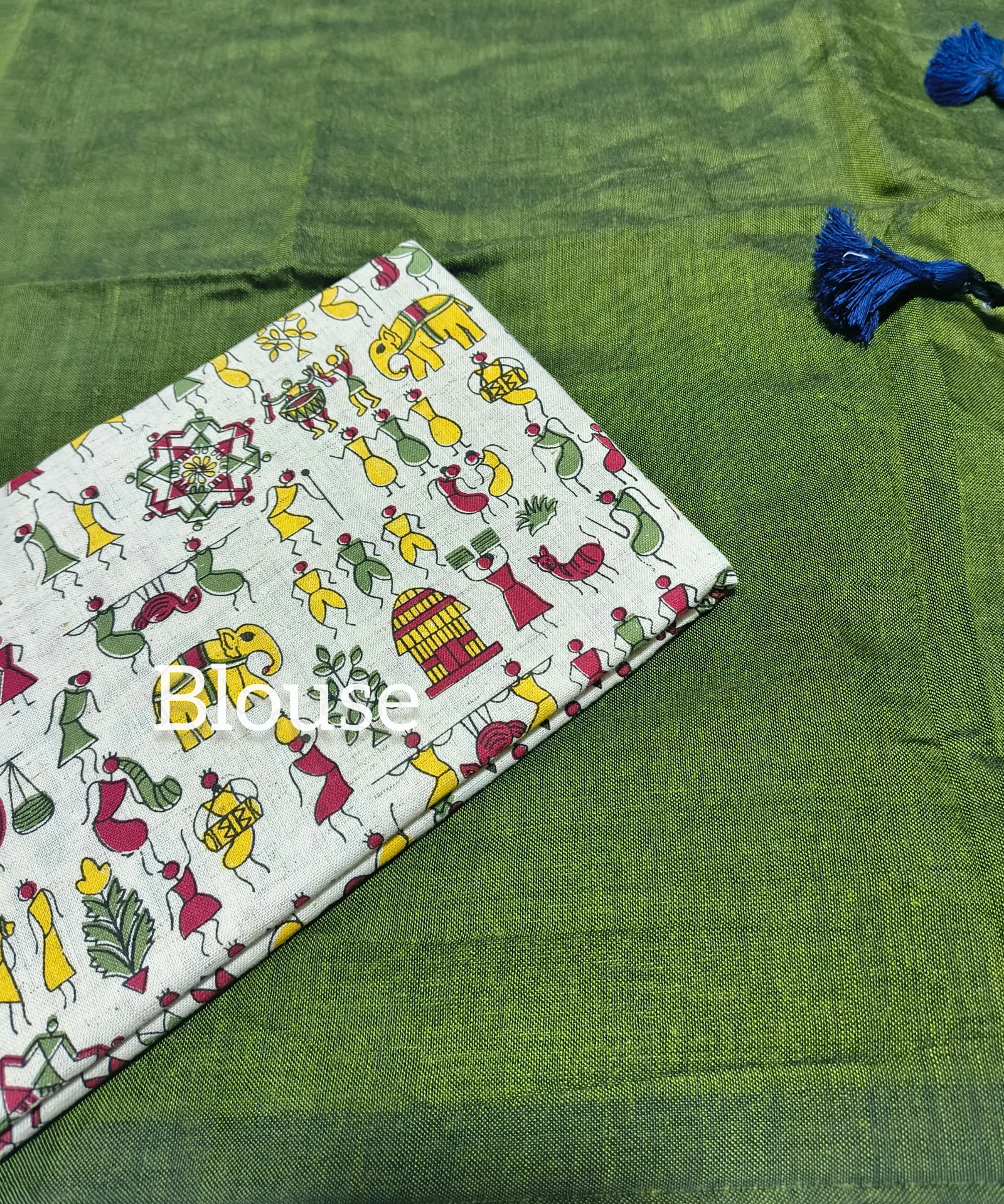 Plain Khaddi Cotton Saree With Worli Print Blouse view 13