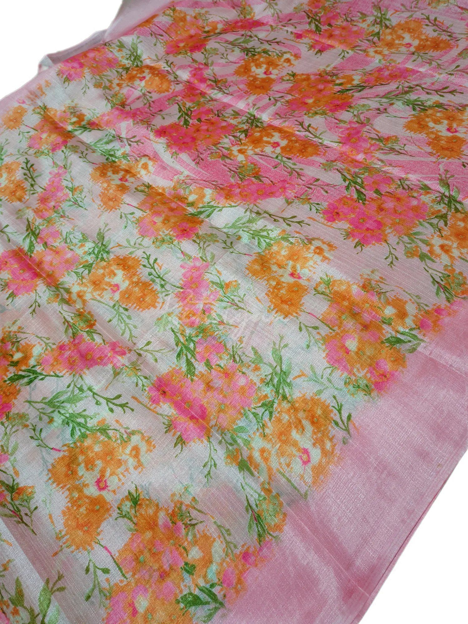 Floral Print Silk Blend Saree view 2