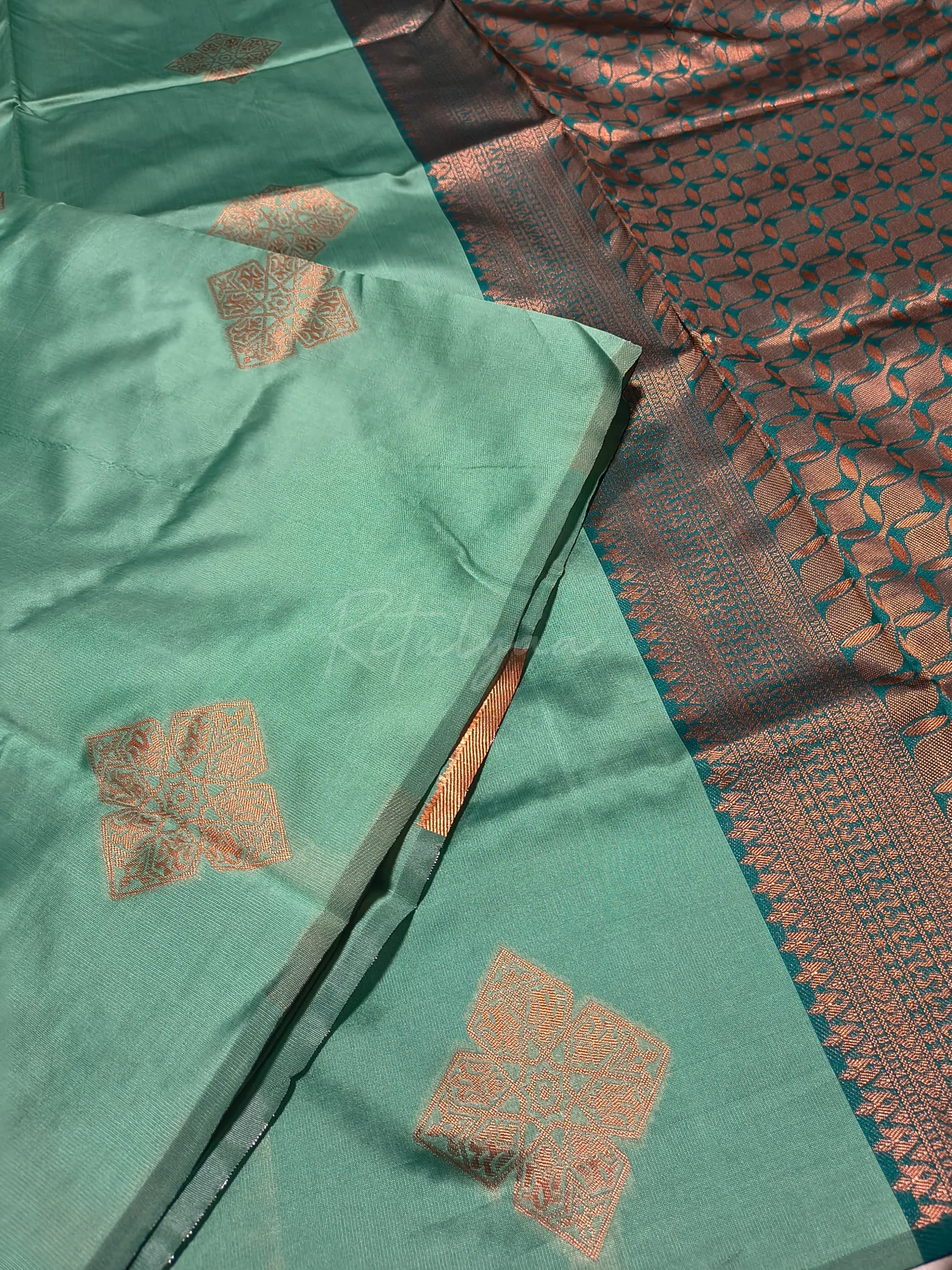 Silk Blend Resham Weaving Saree view 3