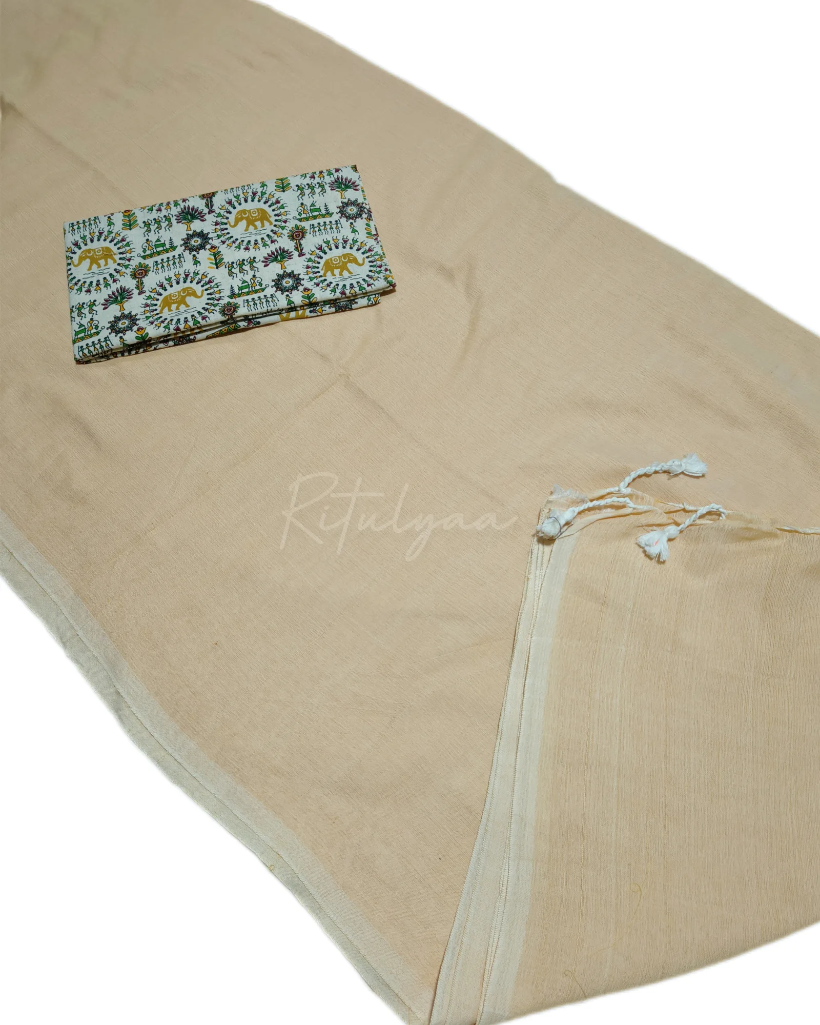 Khaddi Cotton Saree With Worli Print Blouse view 8