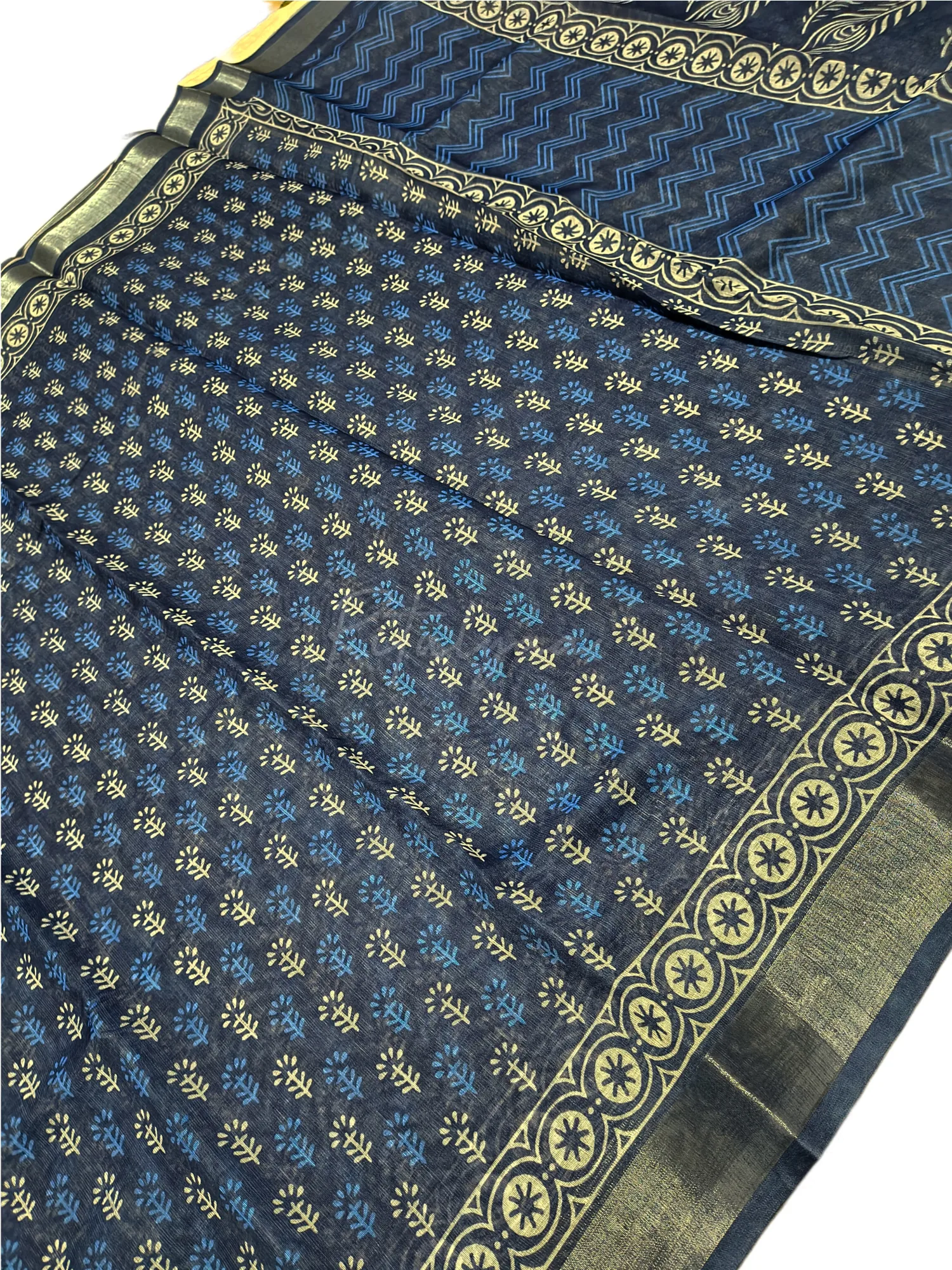 Printed Soft Cotton Indigo Saree With Zari Border view 3