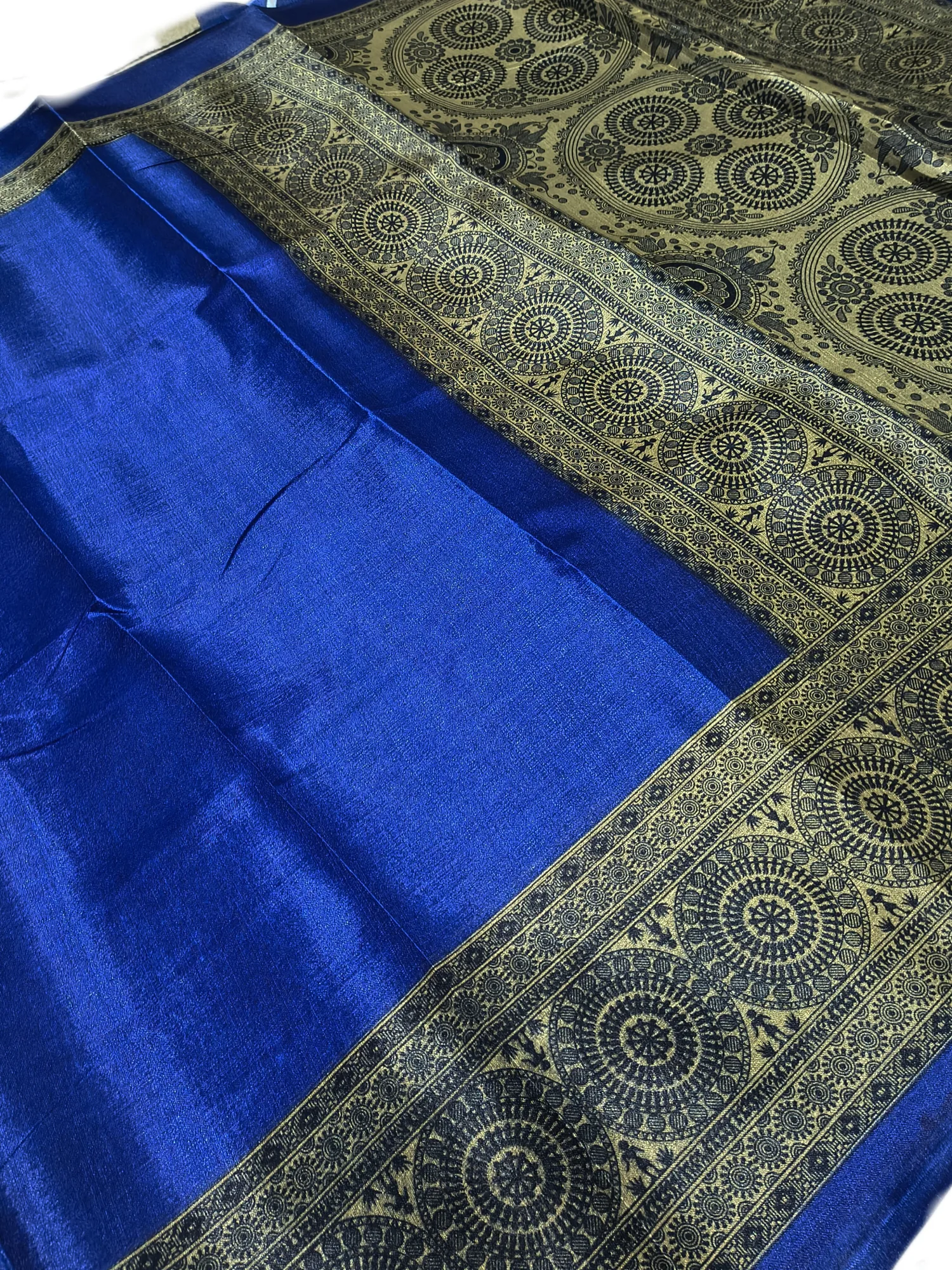 Printed Silk Blend Saree view 6
