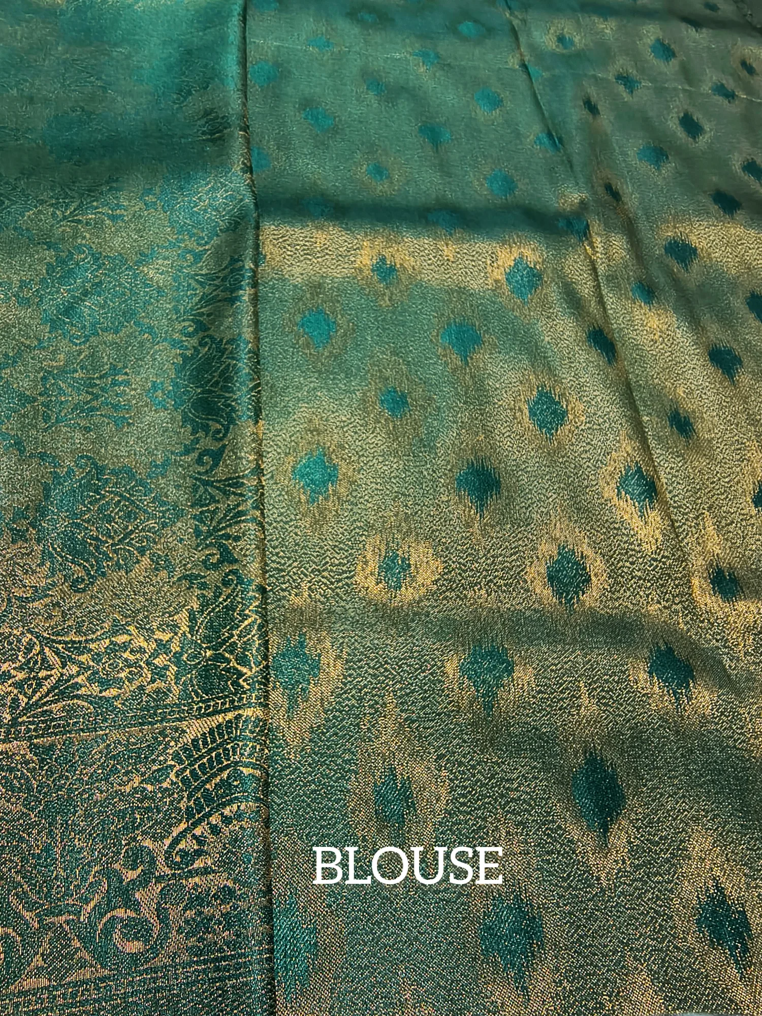 Premium Allover Zari Weaving Patola Saree With Contrast Border view 5